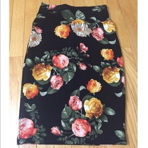 Lularoe XS Cassie Skirt